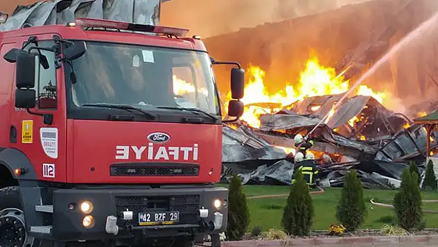 Konya'da fabrika yangını! 2,5 saatte kontrol altına alındı