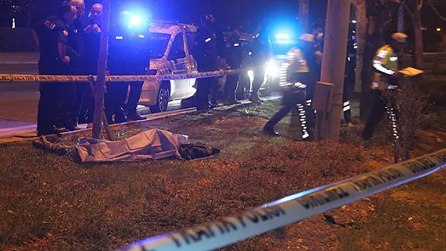 Konya'da feci kaza : 2 Ölü, 1 Yaralı