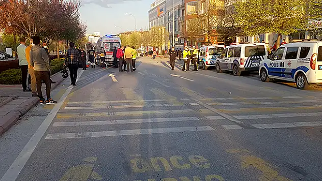 Konya'da feci kaza : Motosikletin çarptığı kadın ile 6 yaşındaki torunu öldü