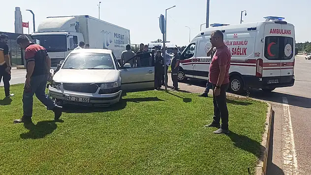 Konya'da feci kaza! Otomobil ile kamyon çarpıştı