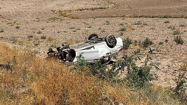 Konya'da feci kaza: Otomobil şarampole uçtu