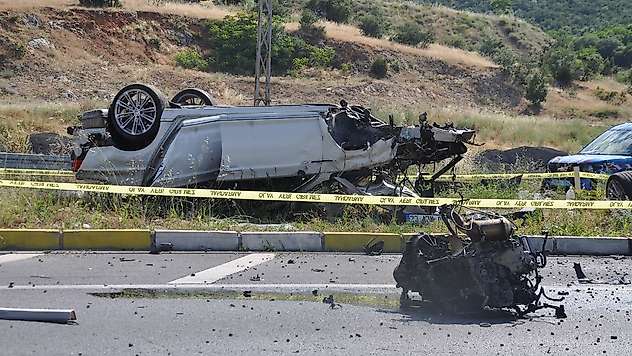 Konya'da feci kazada aracın motoru yola fırladı