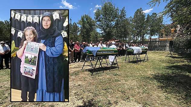 Konya'da feci kazada hayatını kaybeden anne ve kızı defnedildi