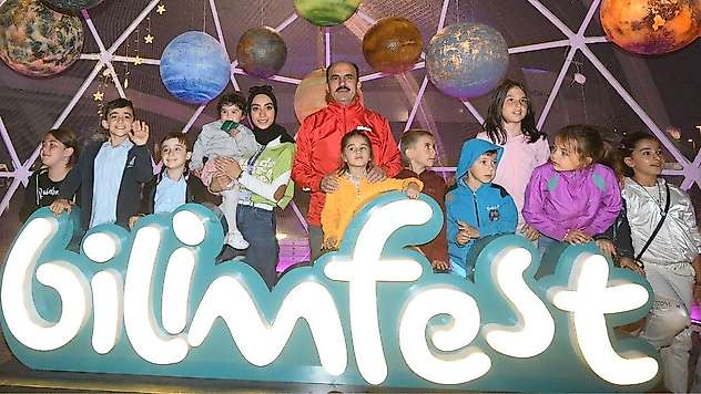Konya'da festivalin ilk teşekkürü Altay'dan çocuklara