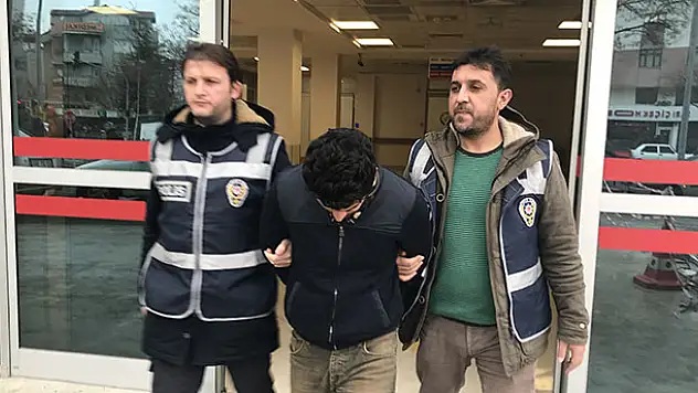 Konya'da FETÖ bahanesiyle dolandırıcılık! Şüpheliler polise yakalandı