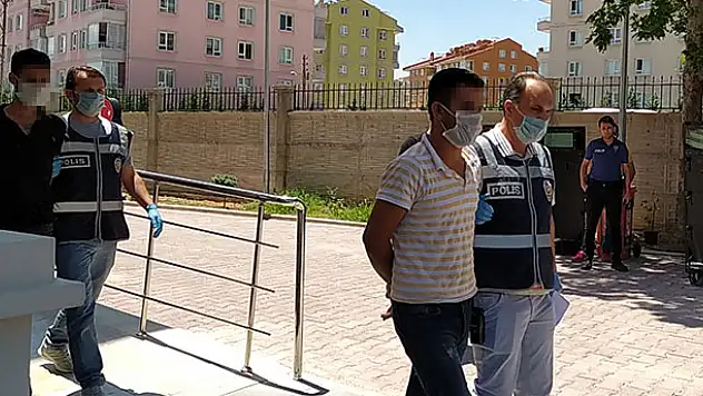 Konya'da FETÖ bahanesiyle yaşlı kadını dolandıran 4 şüpheli Şanlıurfa'da yakalandı