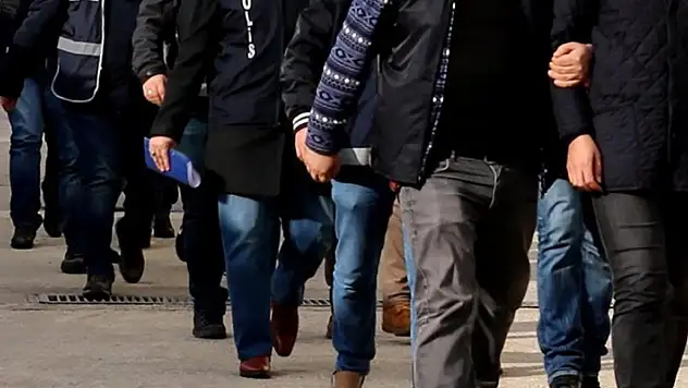 Konya'da FETÖ'nün askeri mahrem yapılanmasına operasyon: 4 gözaltı
