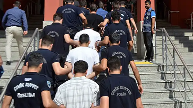 Konya'da FETÖ'nün 'askeri mahrem yapılanması'na operasyon
