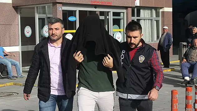 Konya'da FETÖ'nün TSK'deki kripto yapılanmasına operasyon