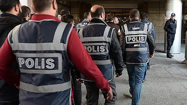 Konya'da FETÖ operasyonu! 10 polis gözaltında