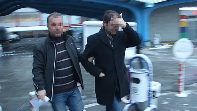 Konya'da FETÖ'ye ankesorlü telefon operasyonu! 23 gözaltı