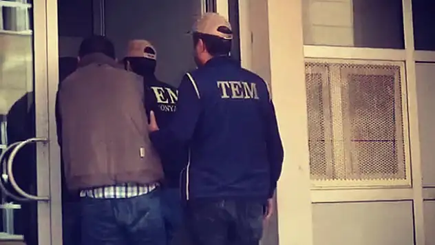 Konya'da FETÖ'ye yönelik ankesörlü telefon operasyonu: 24 gözaltı