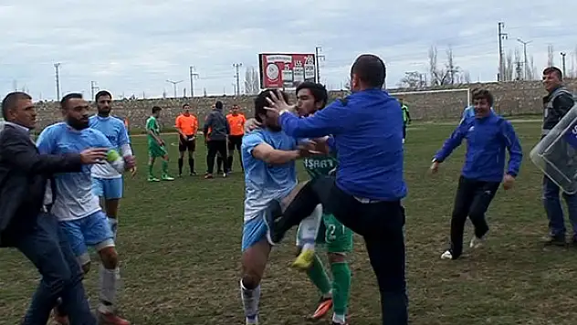 Konya'da futbol maçında kavga