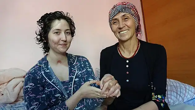 Konya'da geçirdiği kaza sonrası yaşaması imkansız denilen Almina, annesinin desteğiyle yeniden hayata tutundu
