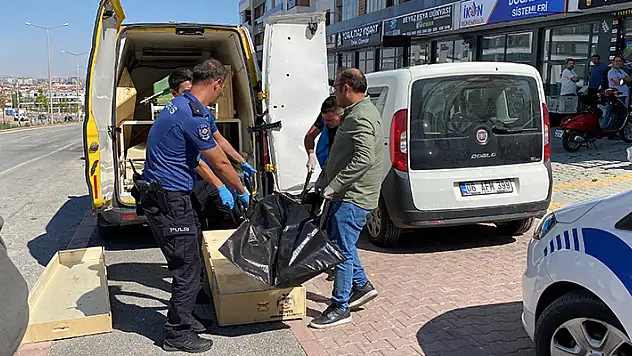 Konya'da genç kadın masaj salonunda bıçaklanarak öldürülmüş halde bulundu
