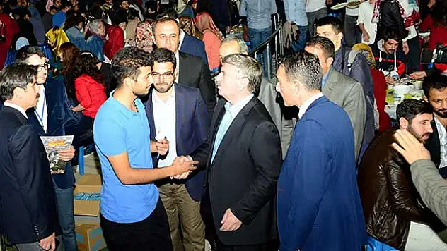Konya'da 'Gençler Bir Sofrada'