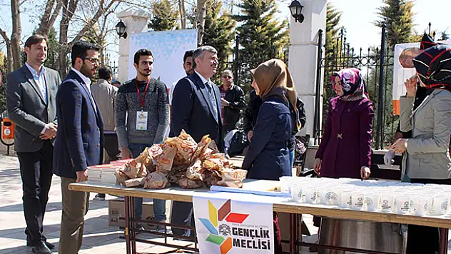 Konya'da gençler ecdadını unutmadı