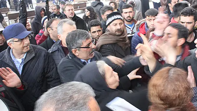 Konya'da gerginliği polis önledi