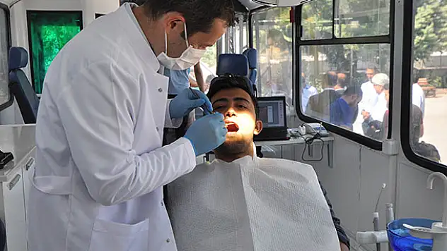 Konya'da Gezici Ağız ve Diş Sağlığı Kliniği hizmete başladı