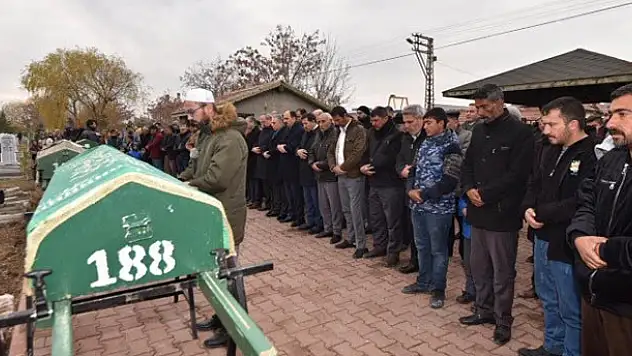 Konya'da göçen binada hayatını kaybedenler son yolculuğuna uğurlandı