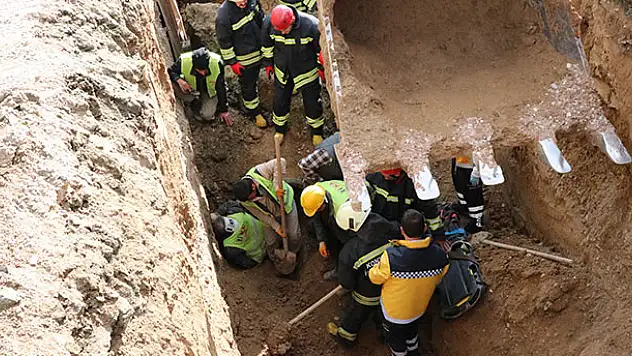Konya'da göçükte kalan işçi itfaiye ekiplerince kurtarıldı