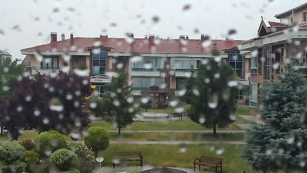 Konya'da gök gürültülü sağanak etkili oluyor