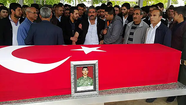 Konya'da görevi başında hayatını kaybeden asker toprağa verildi