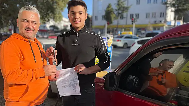 Konya'da hafif ticari aracı takas yoluyla satan kişi, 2 cep telefonu aldı
