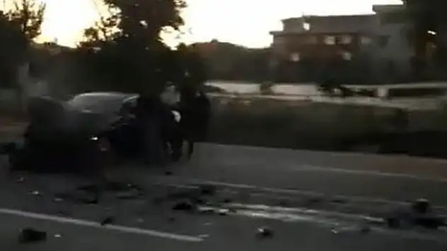 Konya'da hafif ticari araçla ile otomobil çarpıştı: 1 ölü, 3 yaralı