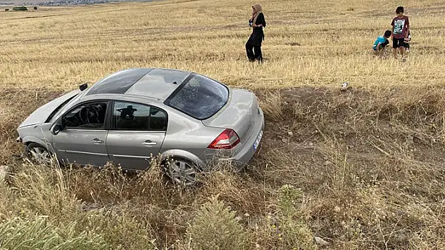 Konya'da hafif ticari araçla otomobil çarpıştı: 4 yaralı
