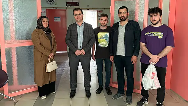 Konya'da hastanede tedavi gören çocuklara oyuncak hediye edildi
