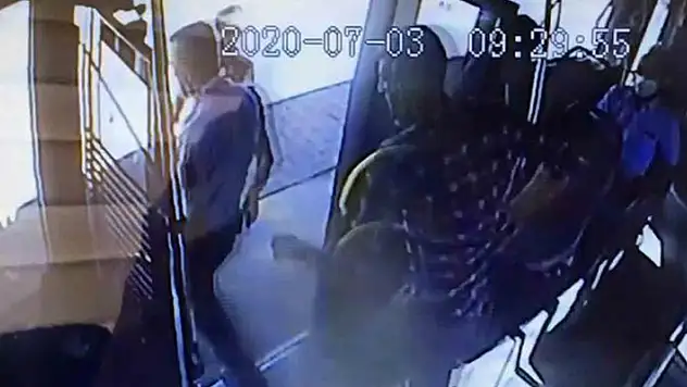 Konya'da hastanenin güvenlik görevlisini bıçaklayan sanığın yargılaması sürüyor
