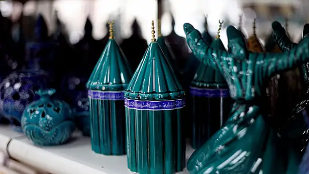Konya'da hediyelik eşyada Vuslat bereketi