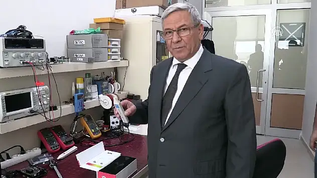 Konya'da hekim Kudsi Öncü'nün geliştirdiği cihaz migren hastalarının hizmetine sunuldu
