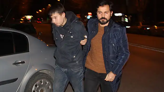 Konya'da hırsızlar, Kapıdaki ayak izinden yakalandılar