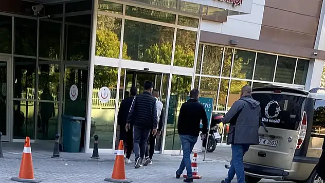 Konya'da hırsızlık yaptıkları evi mesken tutan şüpheliler yakalandı
