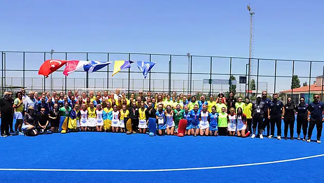 Konya'da hokey heyecanı yaşandı