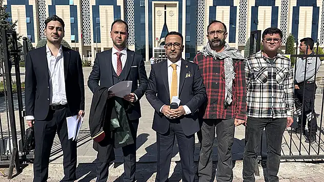 Konya'da hukukçular, İsrail'in Gazze saldırılarına ilişkin Uluslararası Ceza Mahkemesine başvurdu
