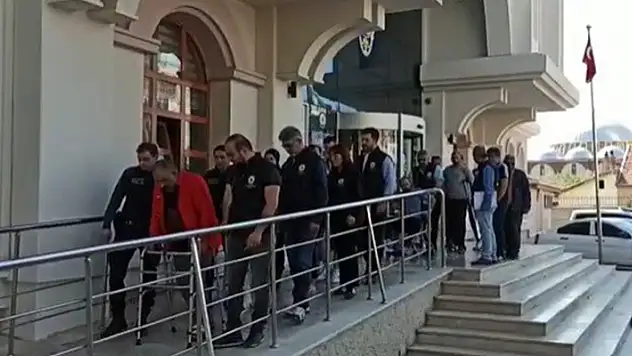 Konya'da husumetli şahısların silahlı kavgasında gözaltına alınan 7 kişiden 4'ü tutuklandı

