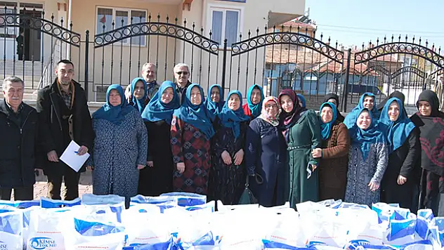 Konya'da ihtiyaç sahibi 160 aileye gıda yardımı