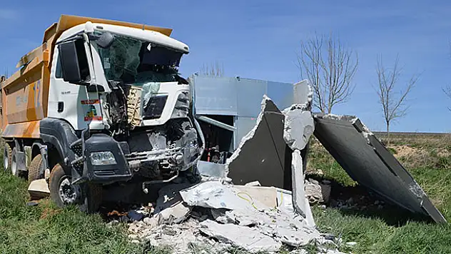 Konya'da iki ayrı trafik kazası: 3 yaralı