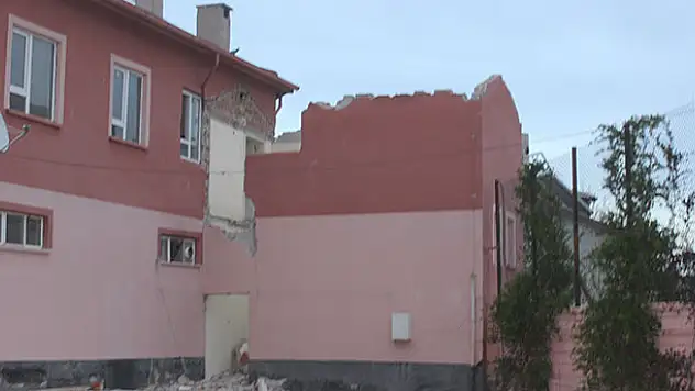 Konya'da iki inşaat işçisi yaralandı