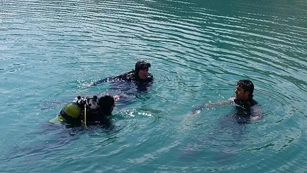 Konya'da iki kız kardeş girdikleri gölde boğuldu