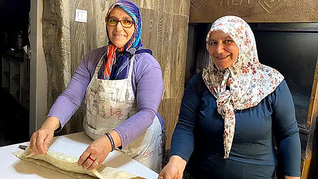 Konya'da iki kız kardeşin el ele vererek gelen başarı hikayesi
