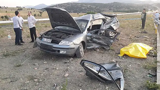 Konya'da iki otomobil çarpıştı: 2 ölü, 3 yaralı