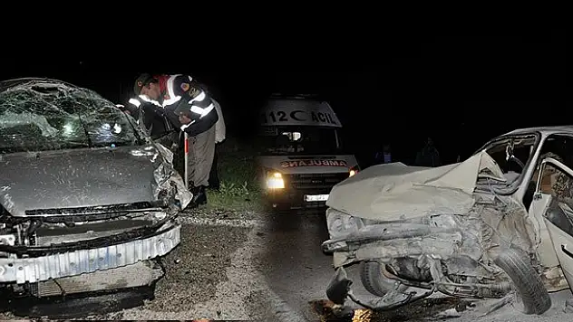Konya'da iki otomobil çarpıştı: 5 yaralı