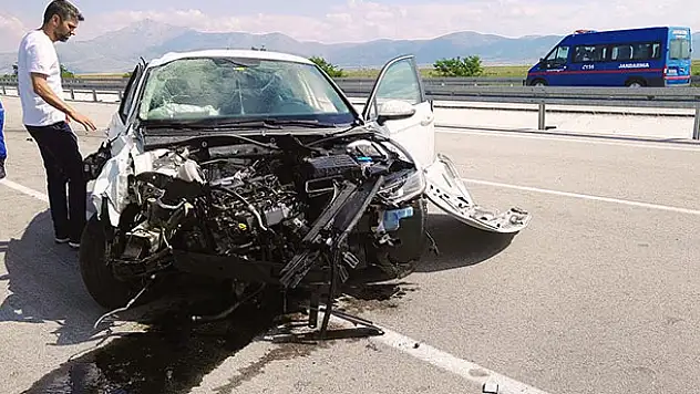 Konya'da iki otomobil çarpıştı: 7 yaralı