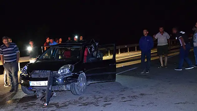 Konya'da iki otomobil çarpıştı: 9 yaralı