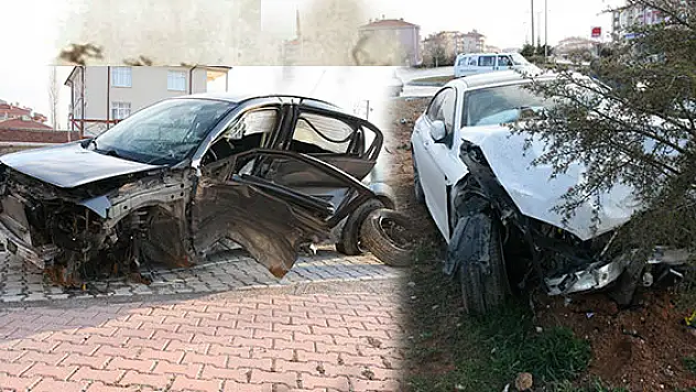 Konya'da iki otomobil çarpıştı