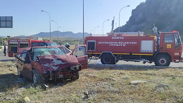 Konya'da iki otomobilin çarpıştığı kazada 6 kişi yaralandı
